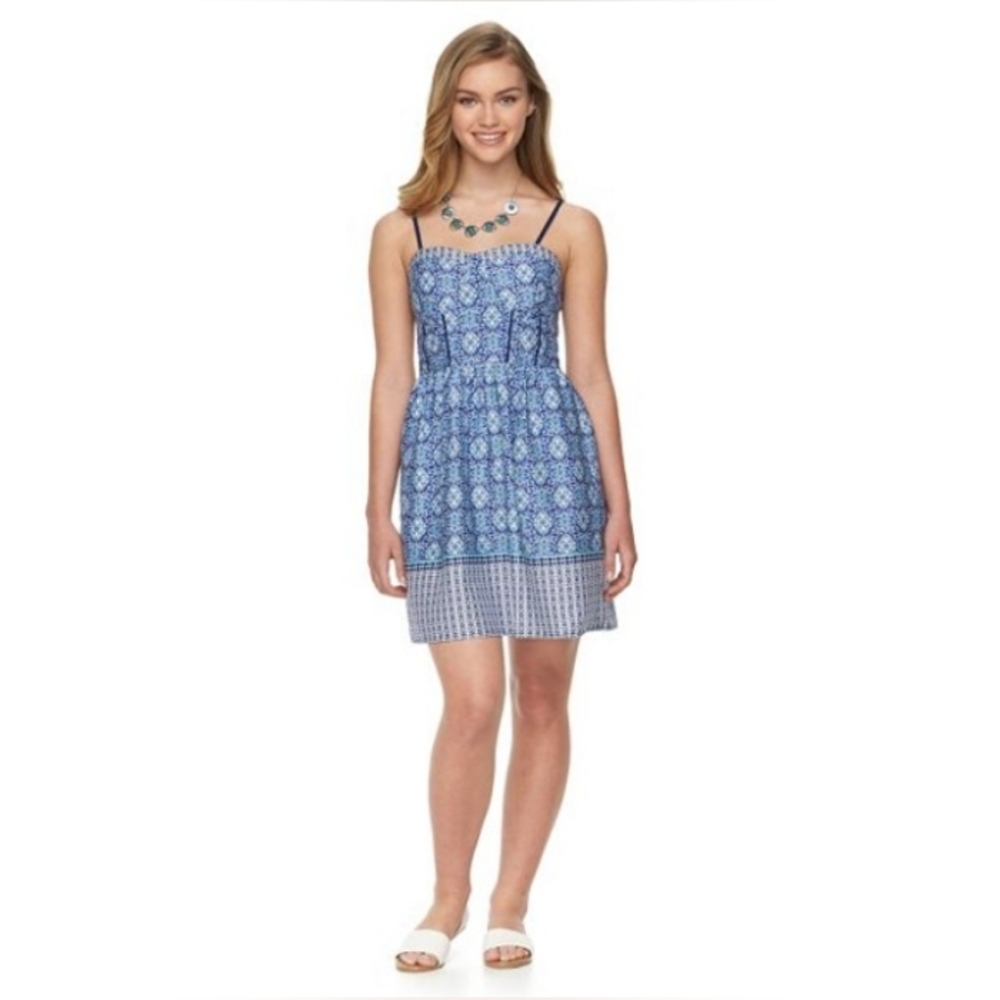 Juniors Ultra Pink Skater dress